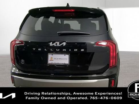 New 2025 Kia Telluride S image 9
