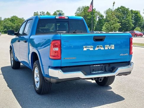 Used 2025 RAM 1500 Big Horn AWD/4WD image 3