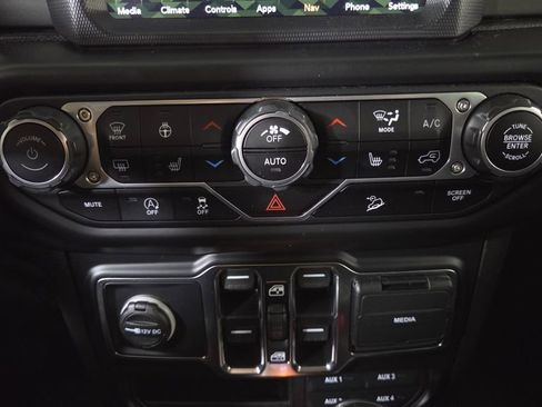 Used 2021 Jeep Wrangler Unlimited Sport AWD/4WD image 26