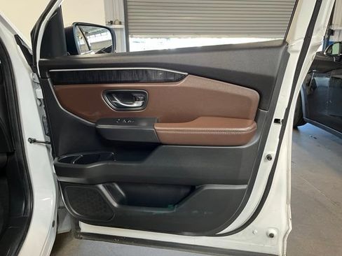 Used 2023 Honda Pilot Elite image 12
