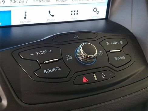 Used 2016 Ford Escape SE w/ SE Chrome Package image 17