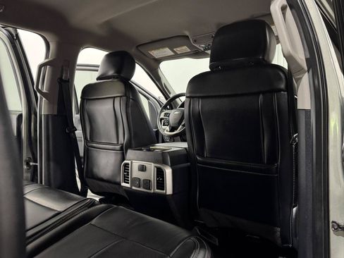 Used 2020 Ford F350 Lariat w/ Lariat Value Package AWD/4WD image 14