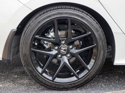 Used 2025 Honda Civic Sport image 36