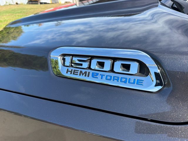 Used 2022 RAM 1500 Limited AWD/4WD image 10