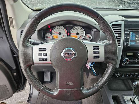 Used 2013 Nissan Frontier PRO-4X w/ Pro-4x Luxury Pkg image 19