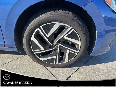Used 2022 Volkswagen Jetta SEL image 15
