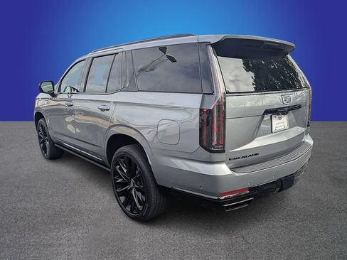 Used 2026 Cadillac Escalade Platinum Sport w/ LPO, ONYX Package AWD/4WD image 3