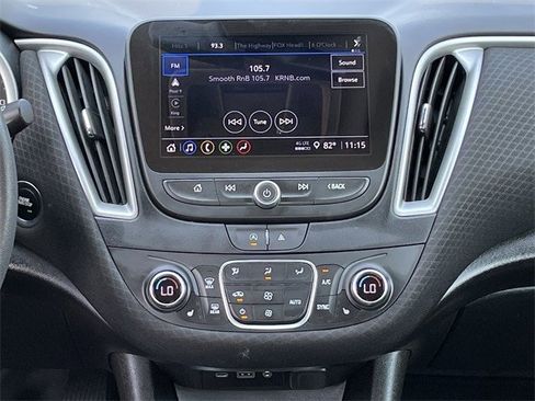 Used 2023 Chevrolet Malibu LT image 16