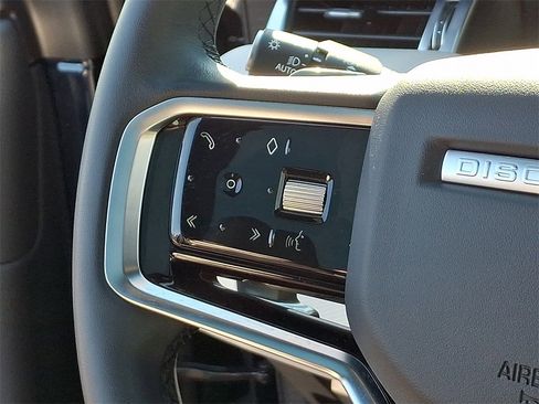 Used 2023 Land Rover Discovery Sport SE R-Dynamic image 23