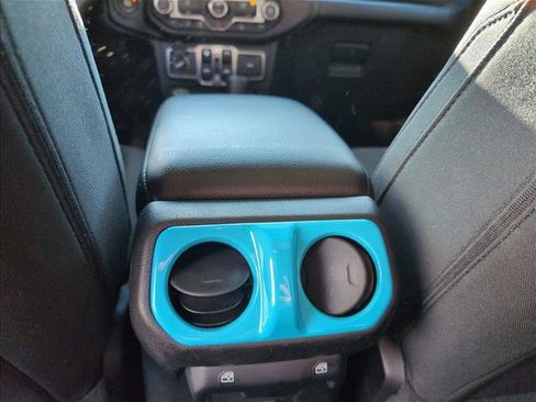 Used 2020 Jeep Gladiator Overland image 18