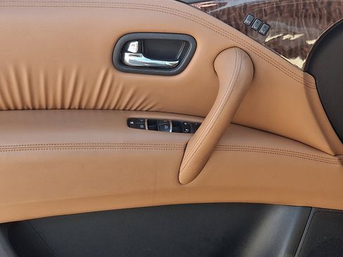 Used 2017 Nissan Armada Platinum image 15