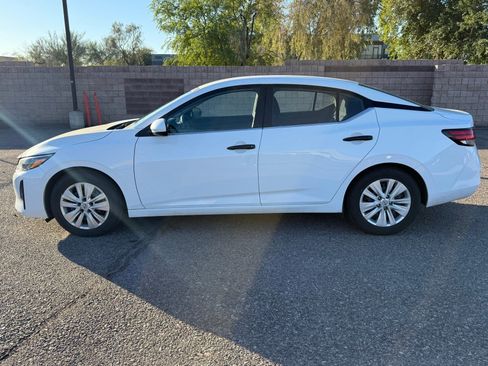 Certified 2025 Nissan Sentra S image 8