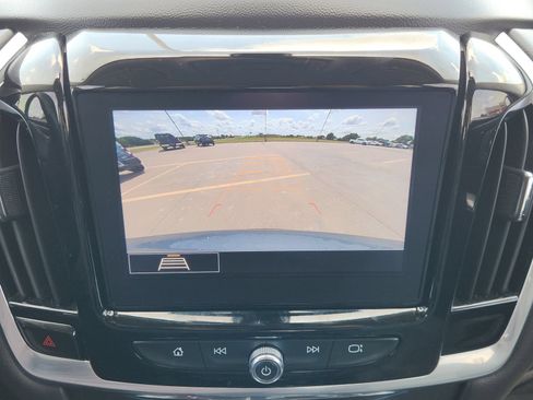 Used 2020 Chevrolet Traverse LT FWD image 21