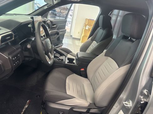 Used 2025 Toyota Tacoma TRD Off-Road image 23