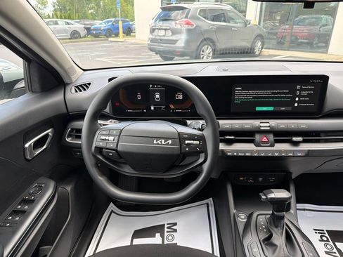 New 2026 Kia K4 FWD image 23