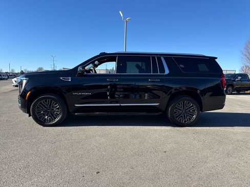 New 2026 GMC Yukon XL Elevation w/ LPO, Floor Liner Package image 3