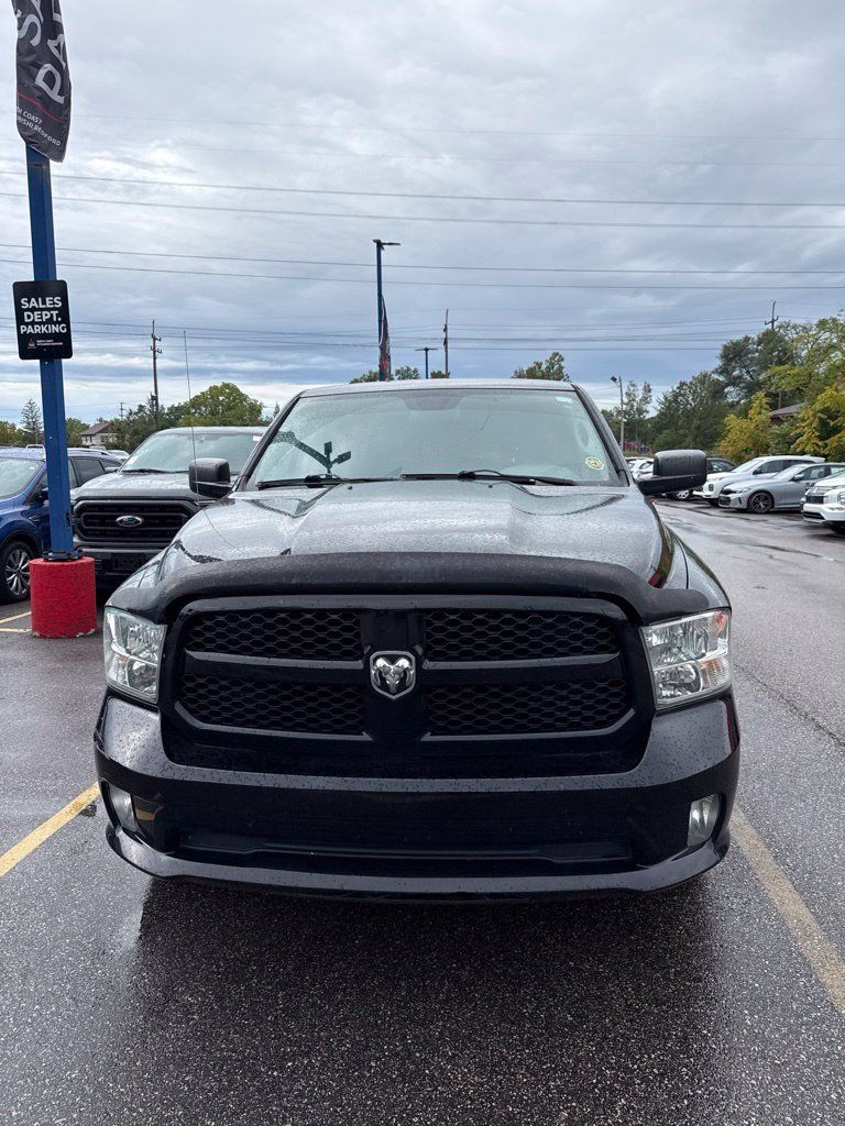 Used 2015 RAM 1500 Express AWD/4WD image 11