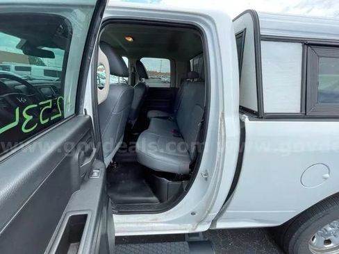 Used 2019 RAM 1500 Tradesman AWD/4WD image 26