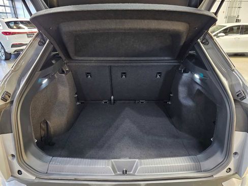 Used 2022 Volkswagen ID.4 Pro image 15