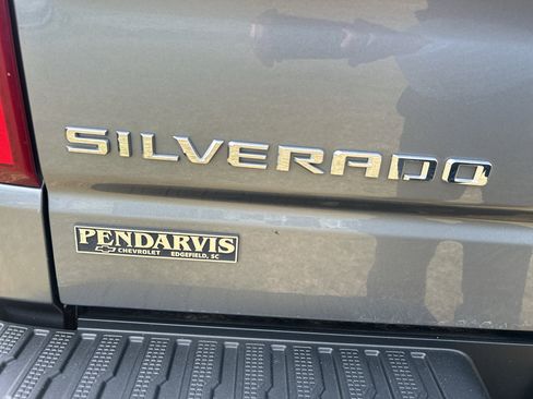 Used 2020 Chevrolet Silverado 1500 RST AWD/4WD image 5