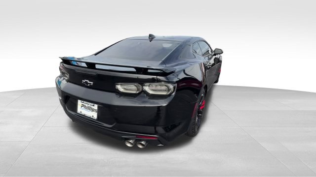 Certified 2022 Chevrolet Camaro SS w/ Redline Edition RWD image 7