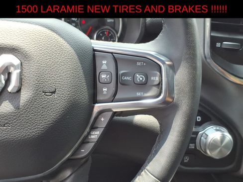 Used 2025 RAM 1500 Laramie AWD/4WD image 17