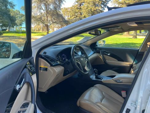 Used 2013 Hyundai Azera w/ Technology Pkg FWD image 13
