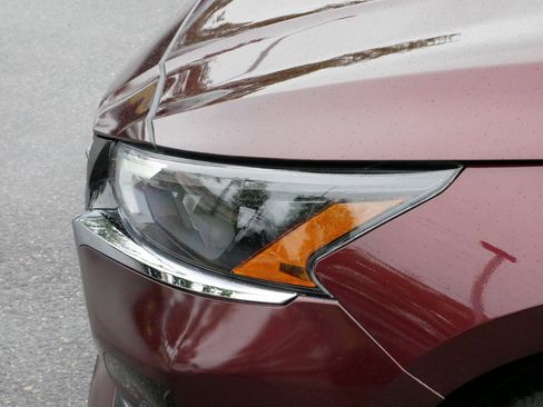 Used 2025 Nissan Altima 2.5 SV image 16