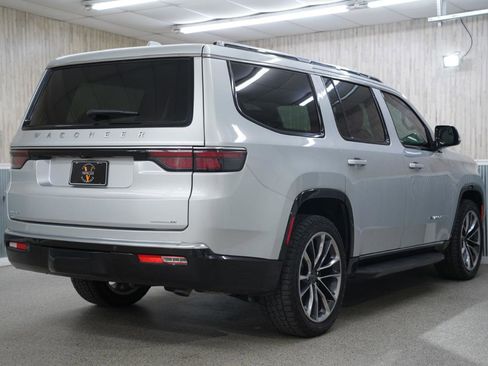 Used 2022 Jeep Wagoneer Series II w/ Premium Group I image 10