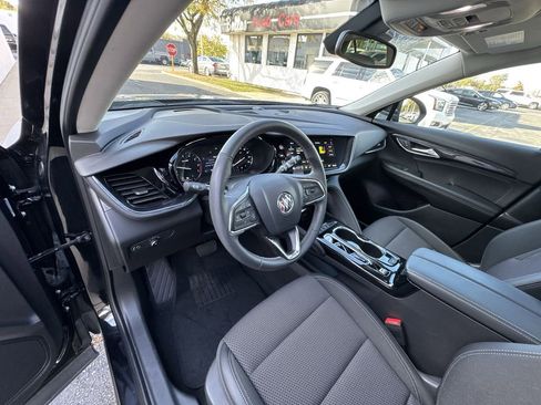 Used 2022 Buick Envision Preferred image 10