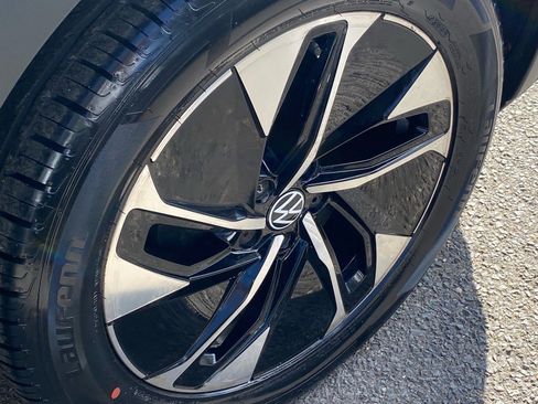 Used 2021 Volkswagen ID.4 Pro S w/ ID.4 Protection Package (IPT) image 21