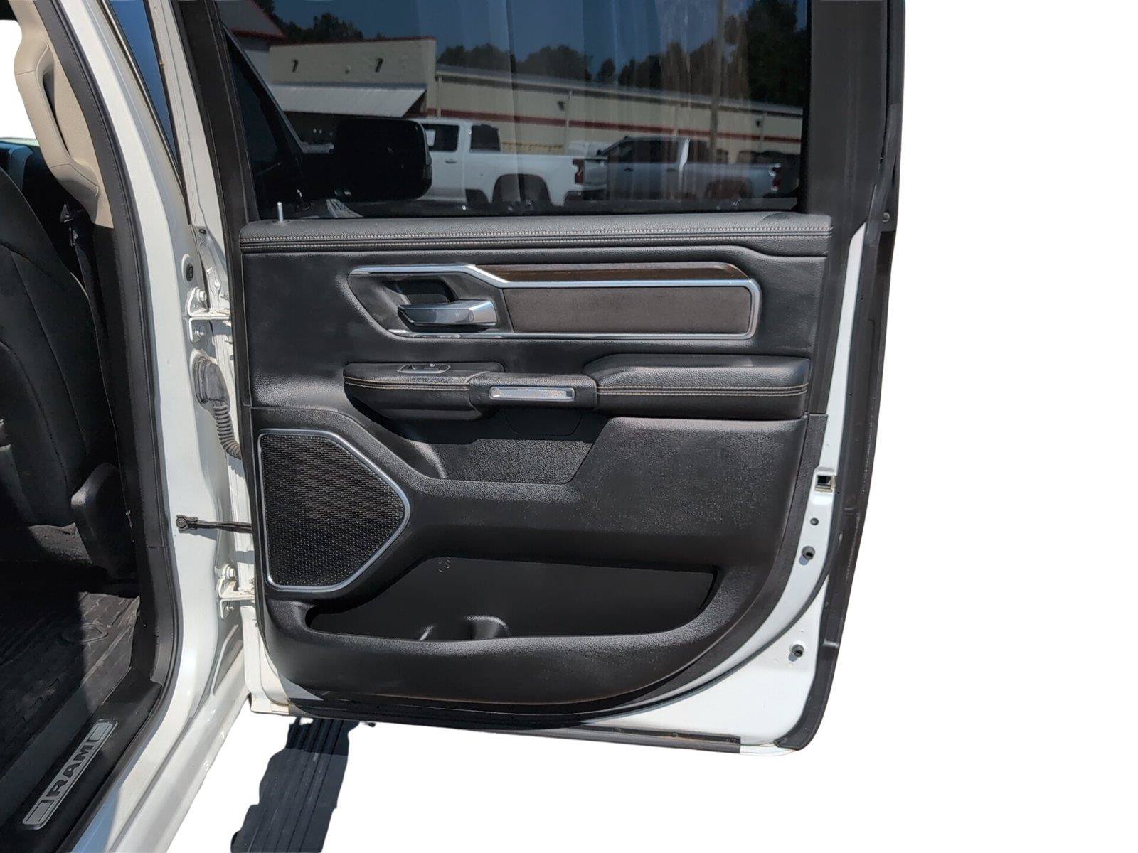 Used 2022 RAM 1500 Laramie w/ Laramie Southwest Edition AWD/4WD image 16