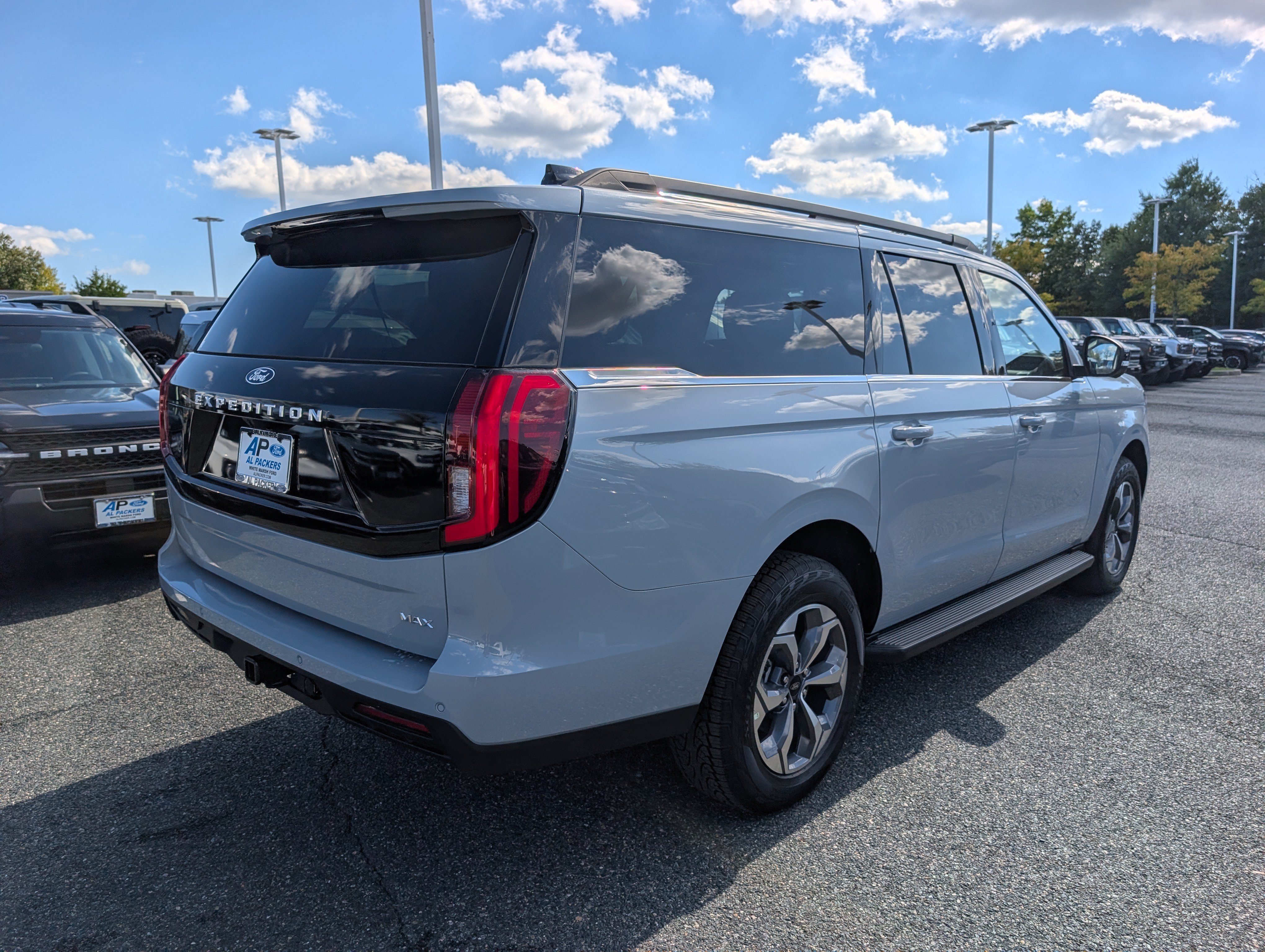 New 2027 Ford Expedition Max Active AWD/4WD image 2