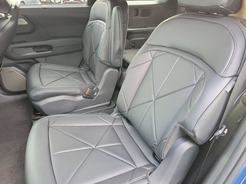 New 2027 Kia Telluride SX FWD image 13