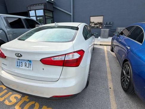 Used 2015 Kia Forte LX FWD image 6