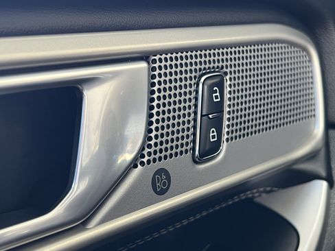 Used 2023 Ford Explorer XLT w/ Equipment Group 202A image 45