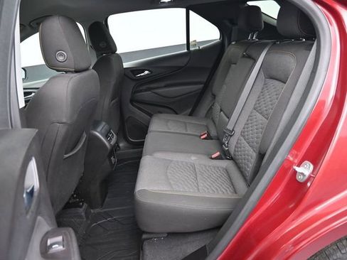 Used 2021 Chevrolet Equinox LT image 29