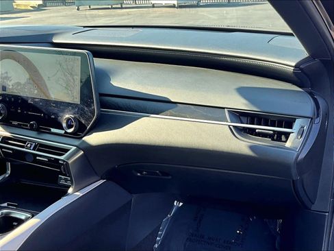 Used 2024 Lexus RX 350 Premium image 19