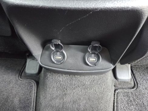 Used 2019 Hyundai Santa Fe SEL FWD image 14
