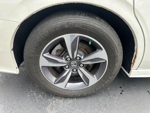 Used 2019 Honda Odyssey Touring image 43