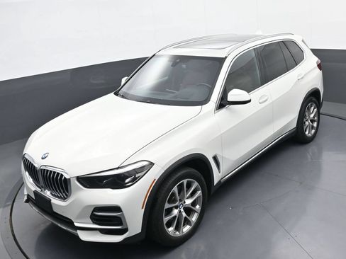 Used 2023 BMW X5 xDrive40i w/ Luxury Seating Package AWD/4WD image 31