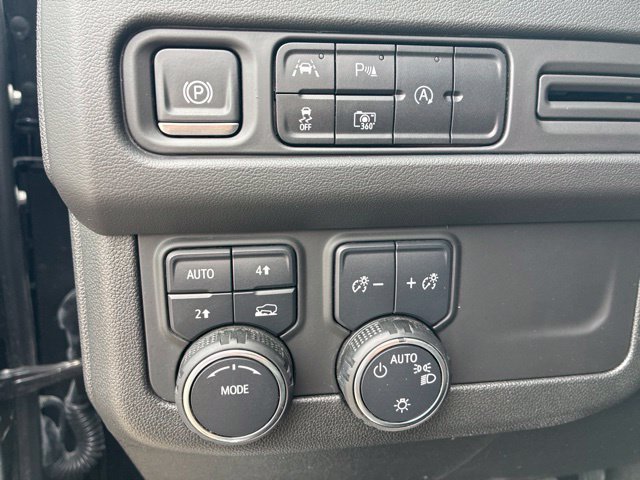 Used 2024 Chevrolet Tahoe RST w/ Luxury Package AWD/4WD image 15