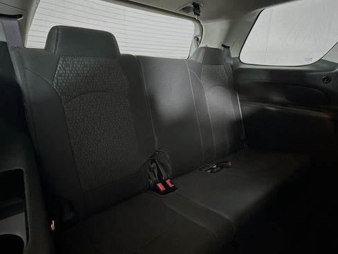 Used 2015 GMC Acadia SLE image 25