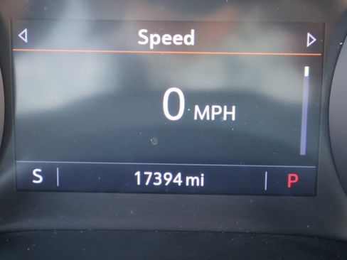 Used 2023 Buick Encore GX Essence w/ Experience Buick Package FWD image 26