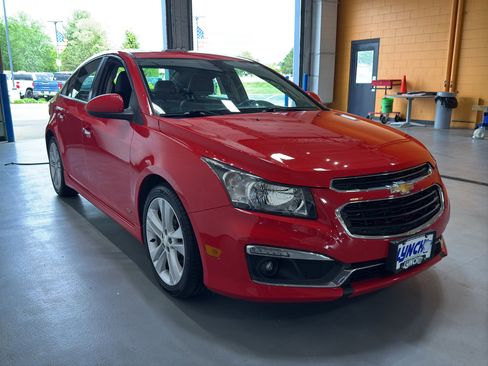 Used 2015 Chevrolet Cruze LTZ w/ Sun, Sound and Sport Package FWD image 7