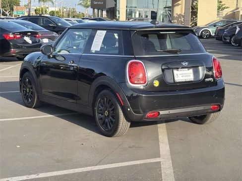 Used 2023 MINI Cooper SE image 4