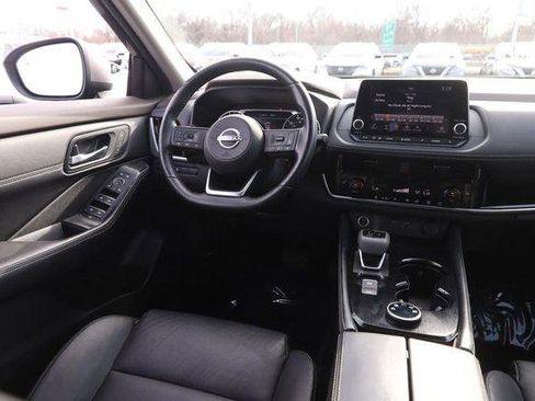 Used 2023 Nissan Rogue SL image 22