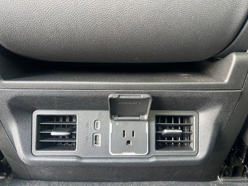 New 2025 Chevrolet Silverado 1500 LT w/ Safety Package image 23