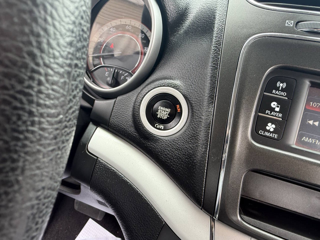 Used 2020 Dodge Journey SE w/ Blacktop Package FWD image 9