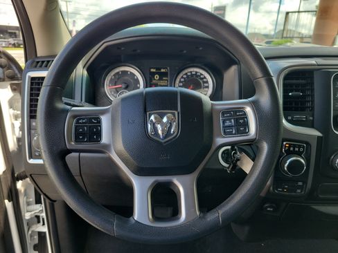 Used 2022 RAM 1500 Classic SLT AWD/4WD image 23